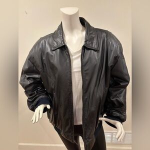 Vintage Member’s Only Women’s Black Leather Oversized Jacket, L